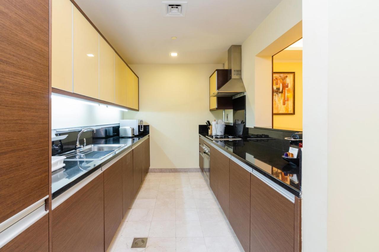 Royal Club By Rvhr, Grandeur Residence Crescent Palm Jumeirah Dubai Buitenkant foto